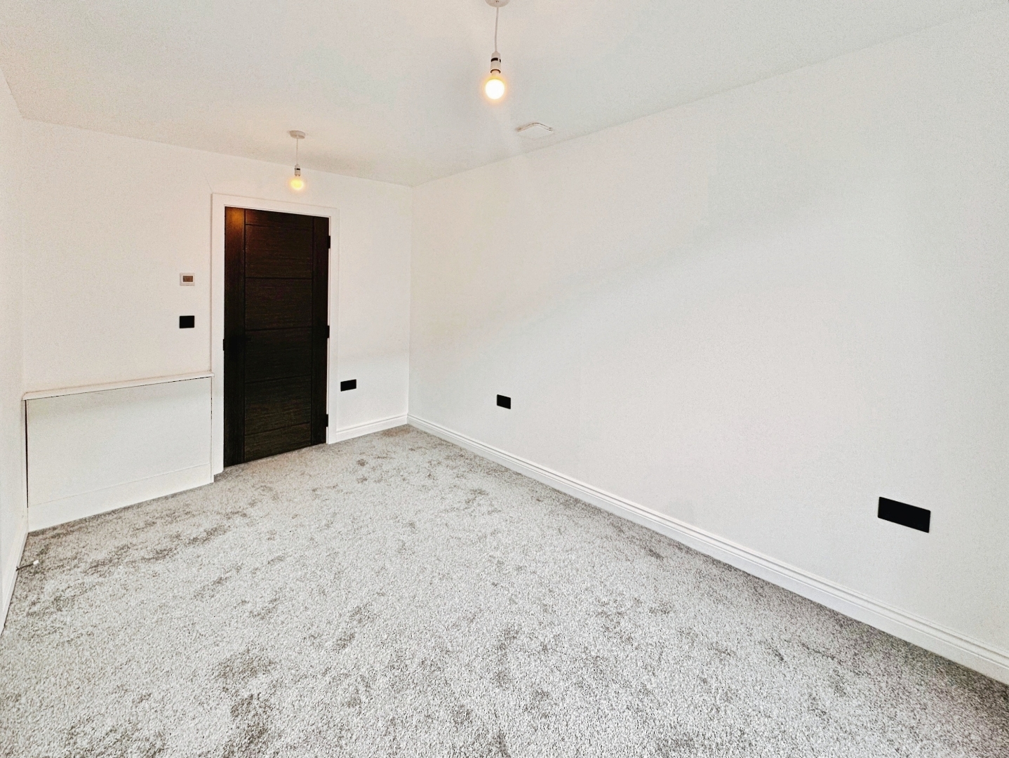 pbox-bedroom-427330.jpg